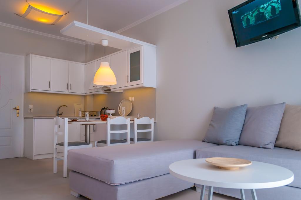 Milos Bay Suites آداماس الغرفة الصورة